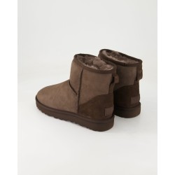 UGG Classic Mini Winterstiefel in Braun
