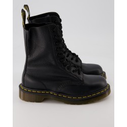 Dr. Martens 1490 Virginia Schnürstiefel in Schwarz