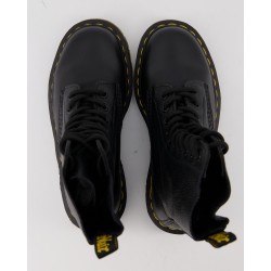 Dr. Martens 1490 Virginia Schnürstiefel in Schwarz