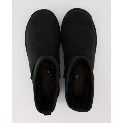 UGG Classic Mini Winterschuhe in Schwarz