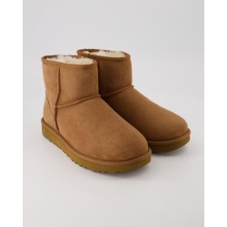 UGG Classic Mini Winterschuhe in Beige