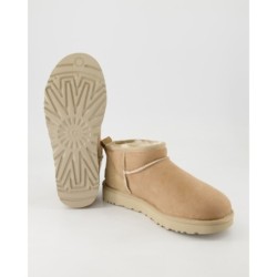 UGG Classic Ultra Mini Winterschuhe in Beige