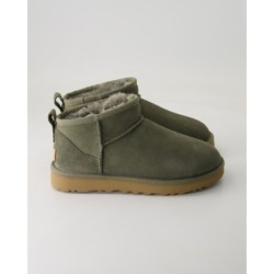 UGG Classic Ultra Mini Stiefeletten in Grün