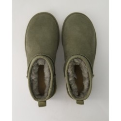 UGG Classic Ultra Mini Stiefeletten in Grün