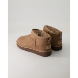 UGG Classic Ultra Mini Stiefeletten in Braun